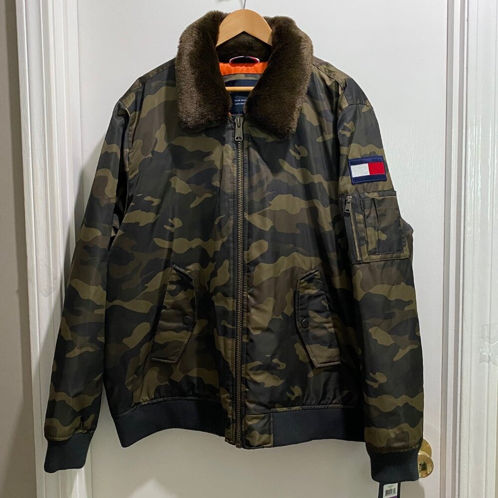 Tommy Hilfiger Barn Military Utility Camo Faux Fur Bomber Jacket Full Zip XXL